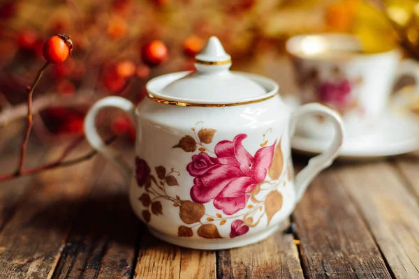 Çay rustik şık tarzı. Çay partisi. Yeşil çay bir fincan bir — Stok fotoğraf