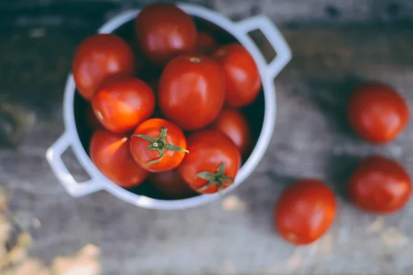 Latar belakang tomat. Latar belakang kayu vintage — Stok Foto