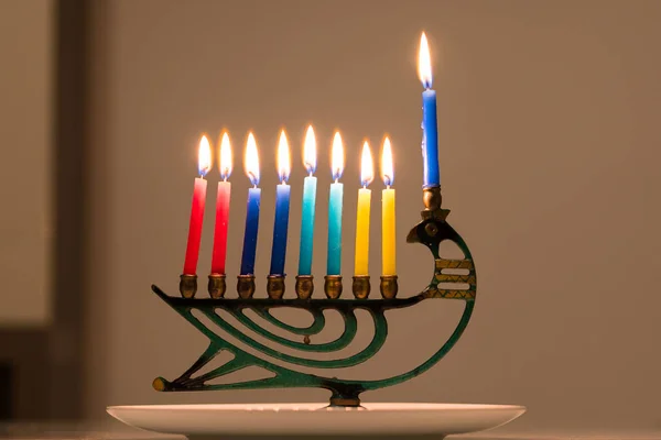 Een Chanoeka Menorah Laatste Dag Van Hanukkah Met Alle Aangestoken — Stockfoto