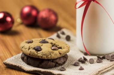 Noel Baba için kurabiye ve süt. 