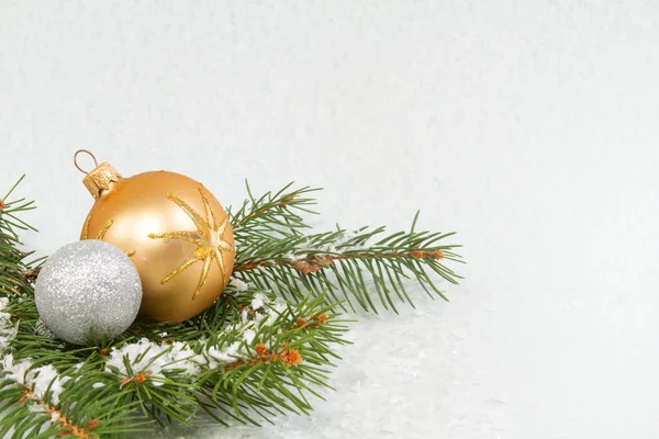 Shiny Sparkling Christmas Tree Balls Golden Branch Traditional Winter Decorations — Stock Photo, Image