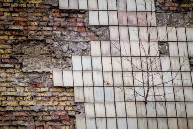 eski mermer kiremitler ve tuğla duvar arkaplanı