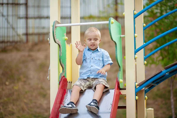 Daily Life Child Disabilities Boy Syndrome Playing Playground Chromosomal Genetic — Stock Photo, Image