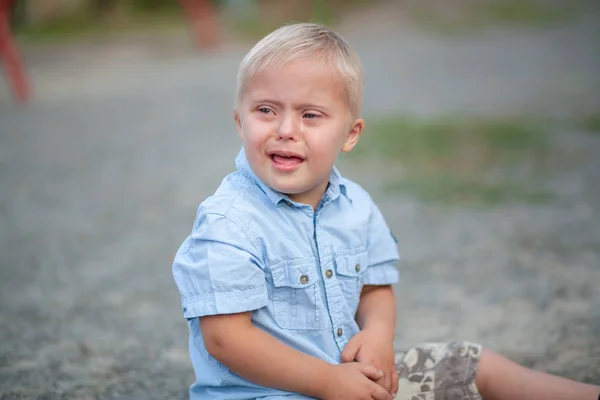 Fogyatékkal Élő Gyermek Mindennapi Élete Egy Szindrómás Fiú Kromoszóma Genetikai — Stock Fotó