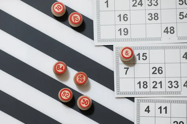 Kumarhane bingosu kart ve sayılar oynuyor