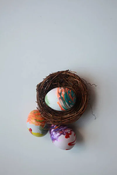 Tres huevos decorados para Pascua —  Fotos de Stock
