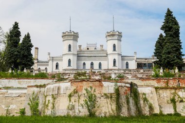 Sharovka, Ukrayna Twhite taş bina Sharovka Palace denir geç on dokuzuncu yüzyıl neo-gotik tarzı