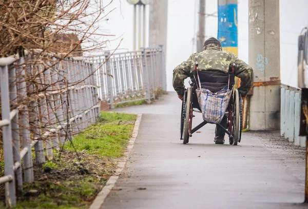 Disabled Man Rides Trolley Pedestrian Bridge Afternoon — Stock Photo, Image