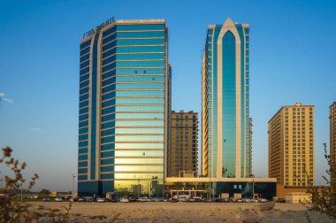 Dubai. Yaz 2016. Dubai'de yeni evlerin inşaatı.