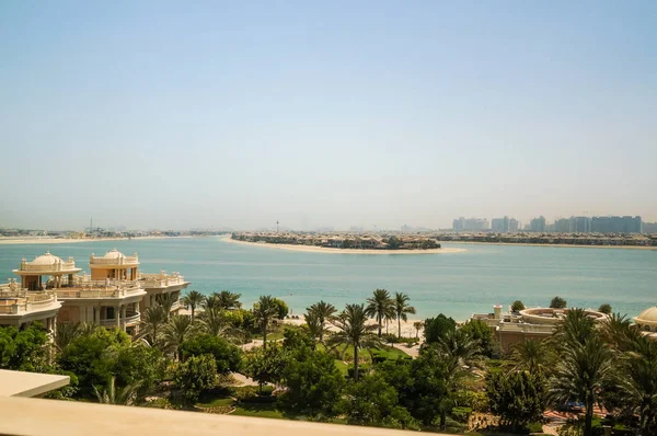 Dubai. En el verano de 2016. Oasis del Kempinski El hotel Palm en el Golfo Pérsico, Jumeirah . — Foto de Stock