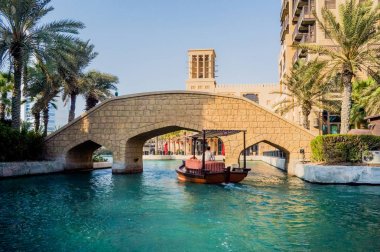 Dubai. 2016 yaz. Su oasis Çekme Makinası Madinat Jumeirah Mina A Salam.