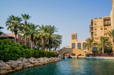 Dubai. 2016 yaz. Su oasis Çekme Makinası Madinat Jumeirah Mina A Salam.