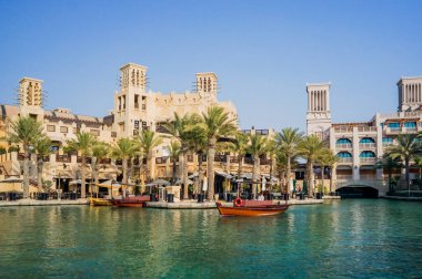 Dubai. 2016 yaz. Su oasis Çekme Makinası Madinat Jumeirah Mina A Salam.