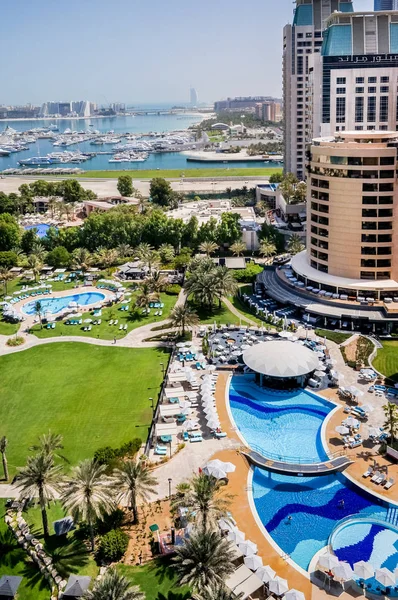Dubai. No verão de 2016. Oásis do hotel Le Royal Meridien Beach Resort Spa no Golfo Pérsico, Jumeirah . — Fotografia de Stock