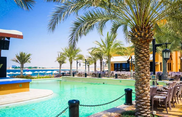 Dubai. im sommer 2016. Wasseroase des rixos bab al bahr hotel am persischen Golf, ras al khaimah. — Stockfoto