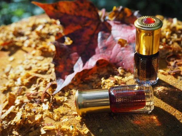 Kokulu yağ. Kokulu yağ. Arap Attar küçük şişe.