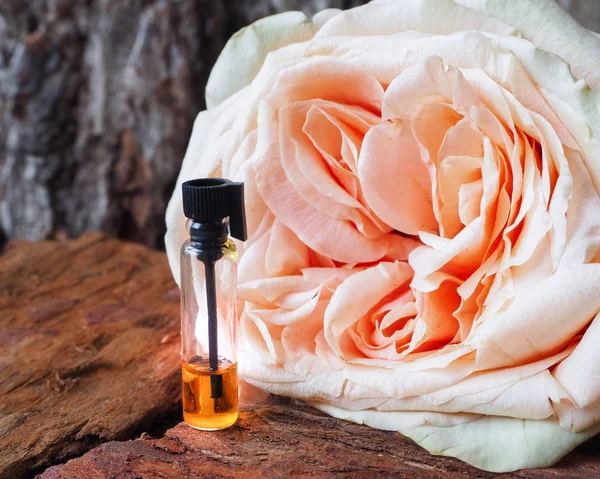 Roos Geparfumeerde Olie Arabische Parfum Mini Flessen — Stockfoto