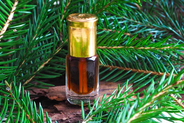 Natuurlijke Zilverspar Olie Een Mini Fles Een Massageolie — Stockfoto
