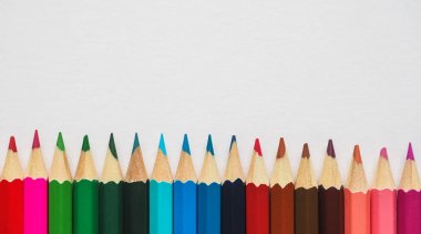 Renkli kalemler. Soyut arka plan renkli. Renkli kalemler el.