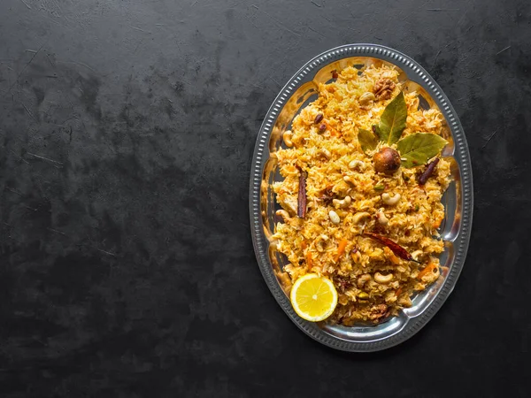 Biryani vegetariano tradizionale indiano. Ricetta veg biryani — Foto Stock