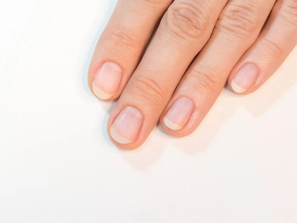 Manicura terminada, uñas preparadas para aplicar barniz — Foto de Stock