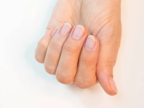 Manicura terminada, uñas preparadas para aplicar barniz — Foto de Stock