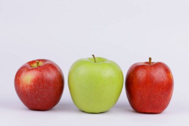 Süt sulu iştah açıcı elma