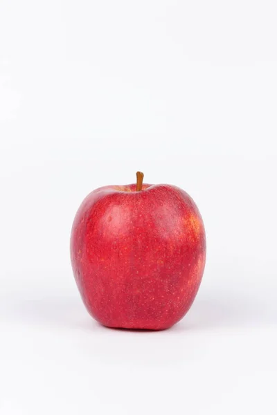 Soczyste jabłka apetyczny w mleku — Zdjęcie stockowe