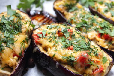 Fırından dolması patlıcan