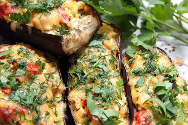 Fırından dolması patlıcan