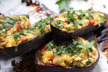 Fırından dolması patlıcan