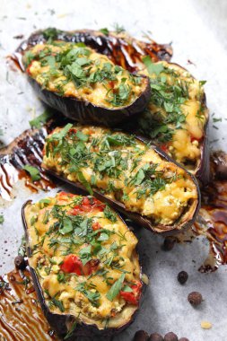 Fırından dolması patlıcan