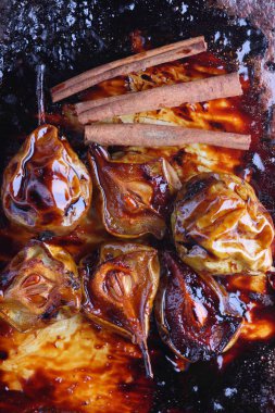 Bal ve tarçın için Restoran ile Armut tatlısı