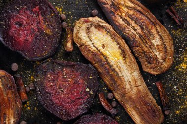 Kömüre pişmiş sebze ürün çeşitliliği