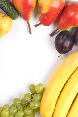 Meyve ve sebzeler üzerinde yazıt Tasarımcısı için bir yer ile beyaz bir arka plan