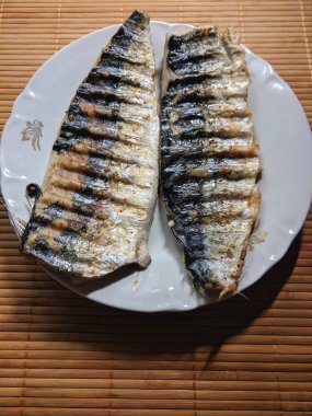 Bir bambu stand, Öğle Yemeği, basit gıda, üstten görünüm, boş alanı, Minimalizm, balık ızgara uskumru balık ev mutfak