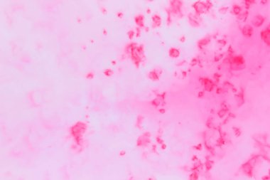 Beyaz sıvı, pembe holografik özgeçmişlerine pembe boya lekeleri süt, kozmik desen, Minimalizm, pop art doku tasarımcı için soyut