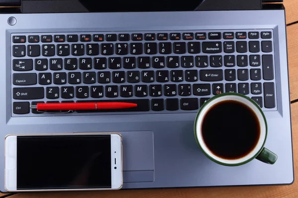 Laptop Cup Coffee Wooden Background Old Desk Smartphone Pen Keyboard — Stock Photo, Image