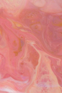 Holografik çok renkli arka plan üzerinde sıvı, pastel desen, çok renkli doku ile boya boşanmalar, lekeleri süt, sanat, minimalist arka plan, tasarımcı için pop art boş