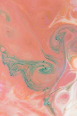 Holografik çok renkli arka plan üzerinde sıvı, pastel desen, çok renkli doku ile boya boşanmalar, lekeleri süt, sanat, minimalist arka plan, tasarımcı için pop art boş