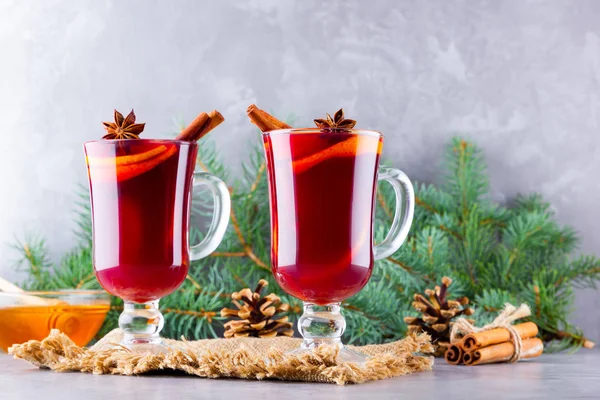 Vin Chaud Branches Sapin Sur Toile Jute Vin Chaud Aux — Photo