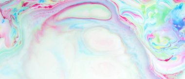 Akışkan sanat. Moda duvar kâğıdı. Soyut çok renkli arkaplan. Sanal arkaplan. Tasarım arka planı. Geniş Ekran