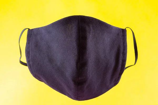 Handgemaakt Beschermend Masker Antivirusmasker Gemaakt Van Katoen Zwart Stijlvol Gezichtsmasker — Stockfoto