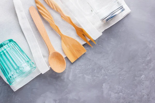 Geen Afval Concept Katoenen Zak Glas Houten Bestek Grijze Ondergrond — Stockfoto