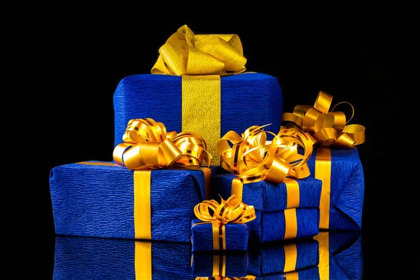 Cajas con regalos — Foto de Stock