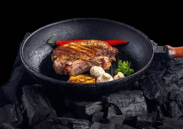 Kızarmış et kemik