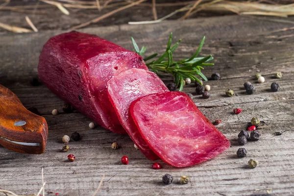 Luncheon meat - gedroogde worst saucisson — Stockfoto