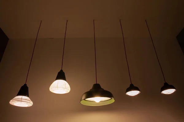 Bella retro arredamento lampada di illuminazione d'interni di lusso — Foto Stock