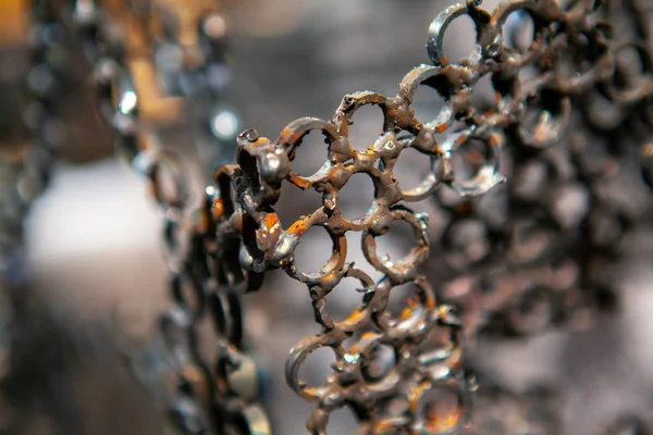 Grunge e arrugginito cerchio di ferro saldatura come modello astratto della consistenza del materiale e lo sfondo — Foto Stock