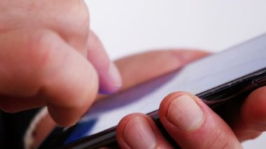 4 K cep telefonunda SMS yazma
